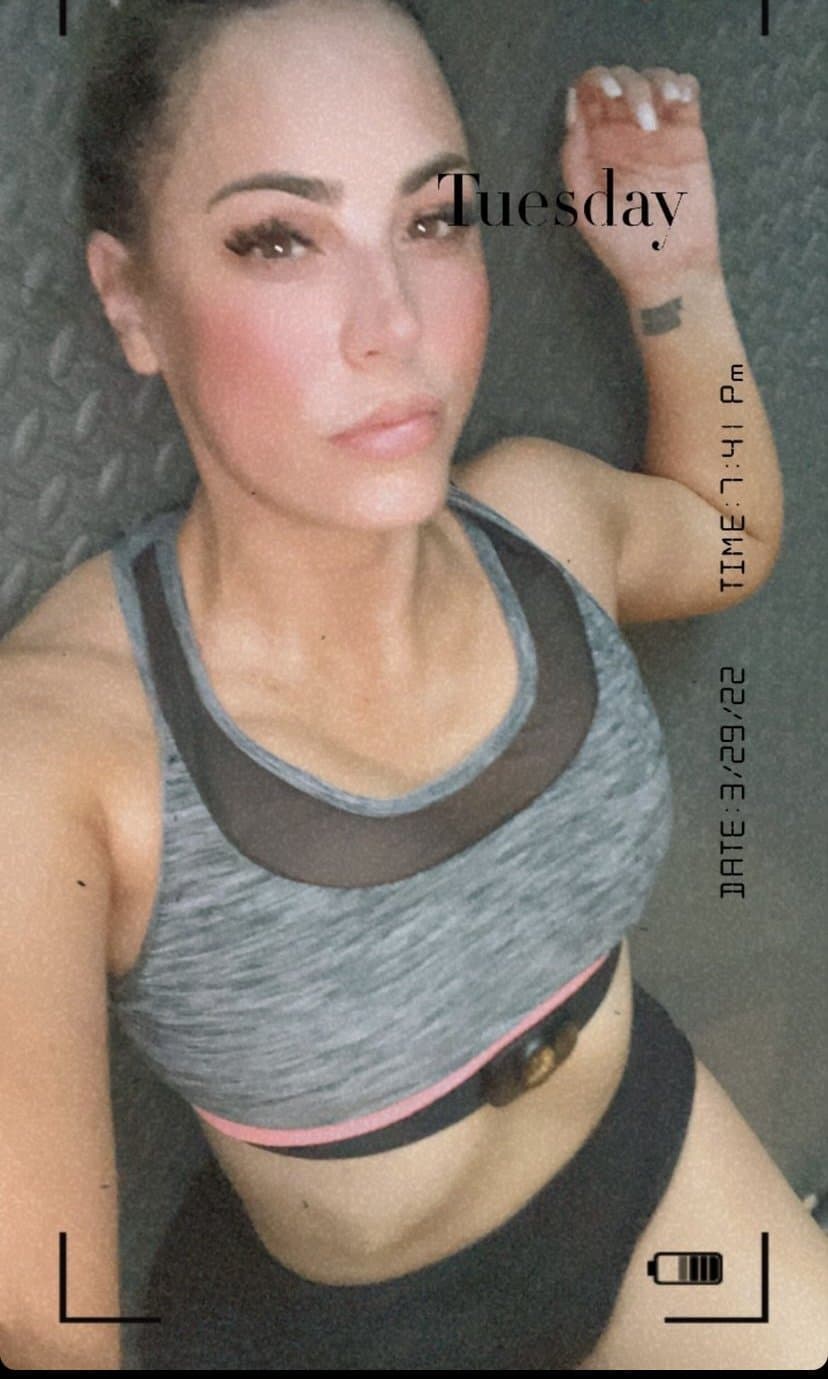 Click to view full size Texas TikTok milf Robyn Fields