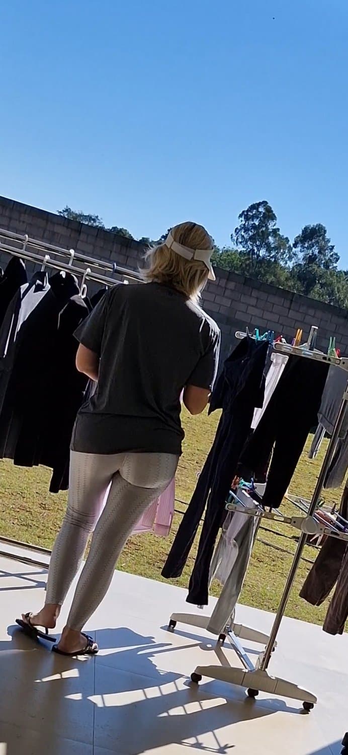 Coroa gostosa de leg bucetuda