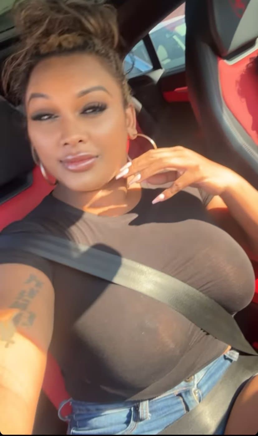 Click to view full size Indian Girlfriend Selfie