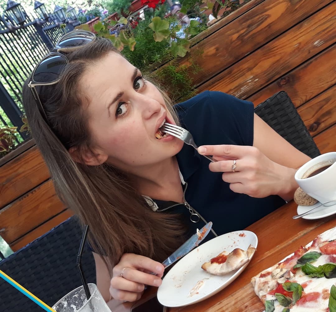 slut picked up on the street, very easy catch