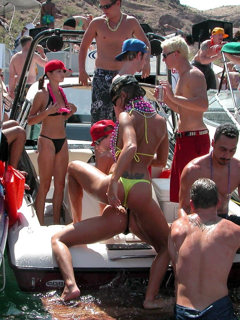 Unknown Hottie, Lake Havasu Memorial Day Weekend 2003 Pt. 1