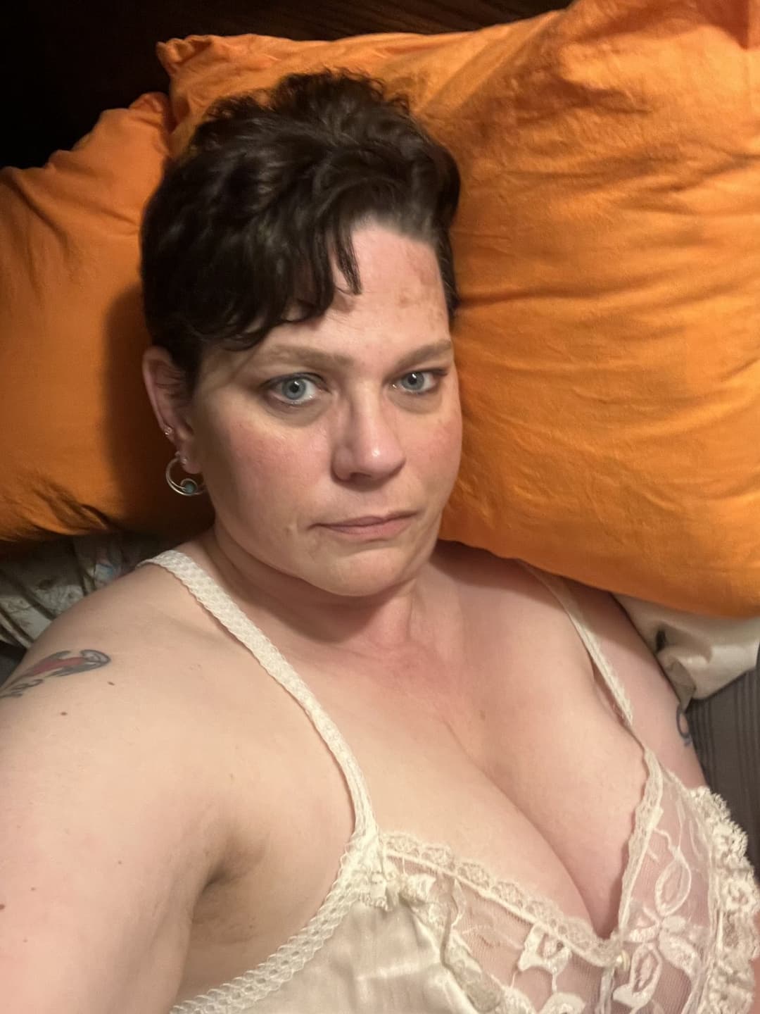 A real slutty ass amateur milf Rachel from Facebook dating