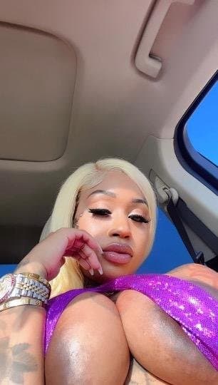 Ghetto Busty Bimbo Barbie