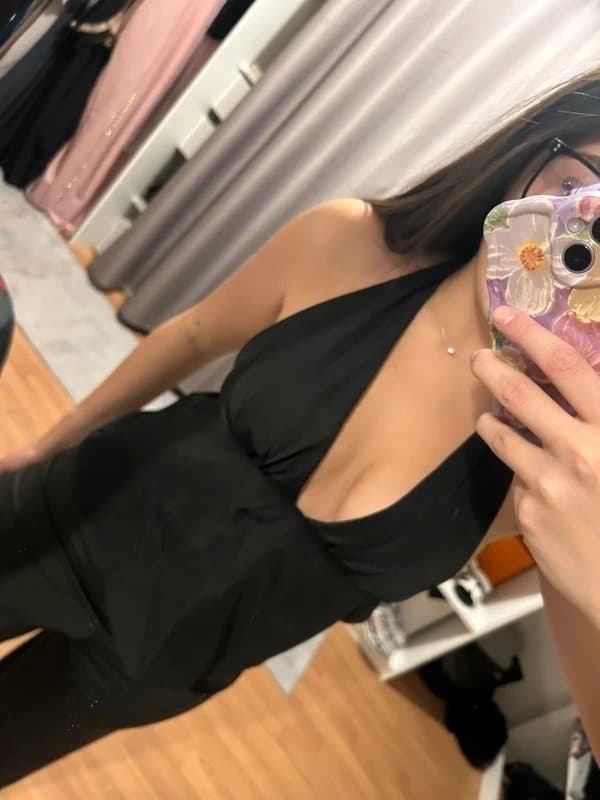 Melina, la plus grosse coquine française de Vinted