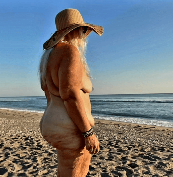 Old Women (001): A Old Naked Sunshine