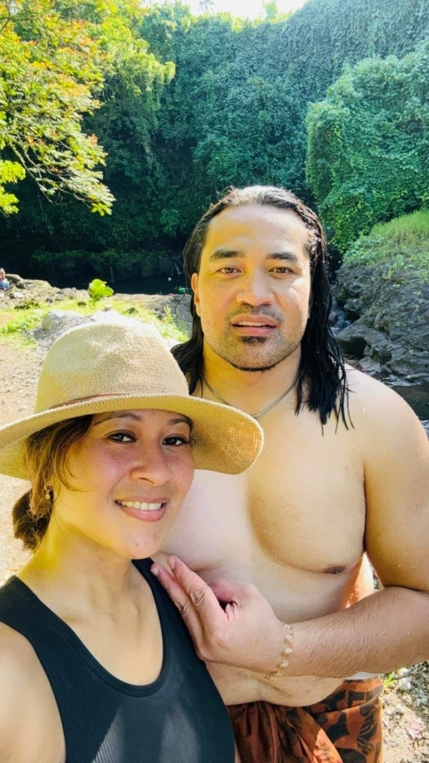 Husband shares his wife Randa nudes