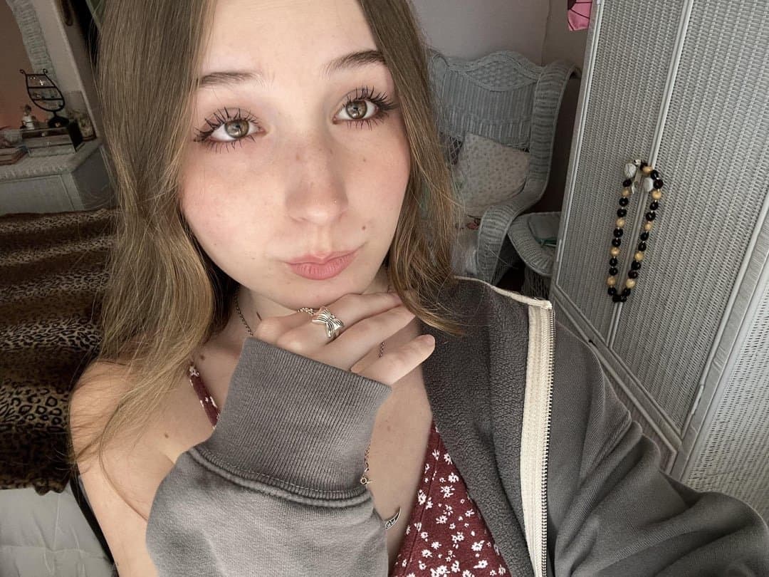 Fae (18) submitted