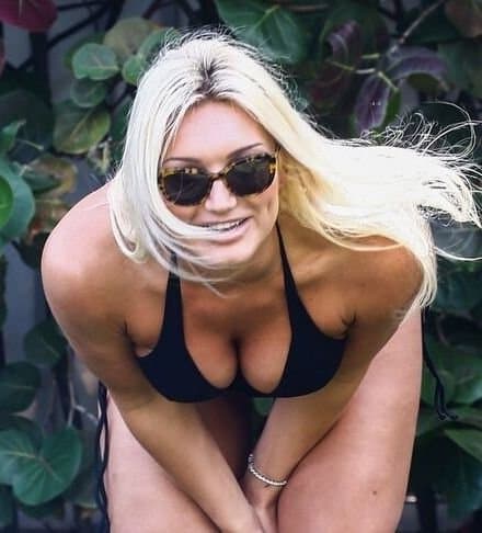Brooke Hogan Big Luscious Tits & Banging Body How Could You Not Resist a Hot Edging Session for Her