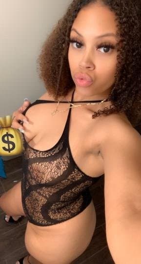 Lightskin thick ass big booty ebony great ass and busty tits