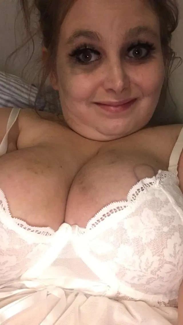 Mrs Haylie view her private story on Snap Haylie Burd https://snapchat.com/t/JgDTzLKJ