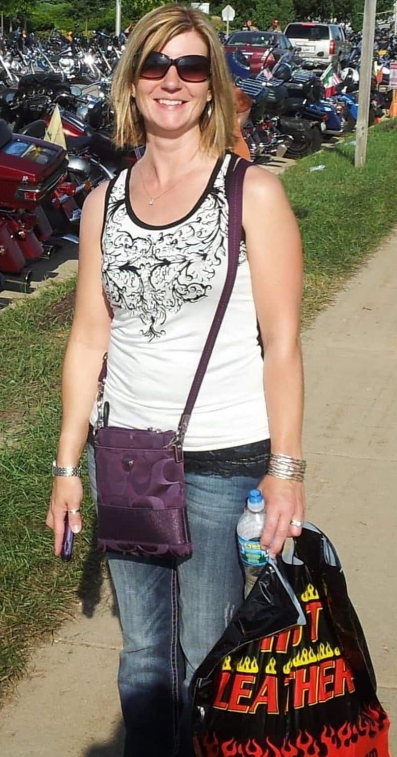 Tanja, regular mom by day, hogtied bondage slut by night.