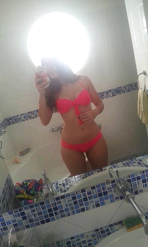 Welcome to Justine 23yrs new webslut. DM for info