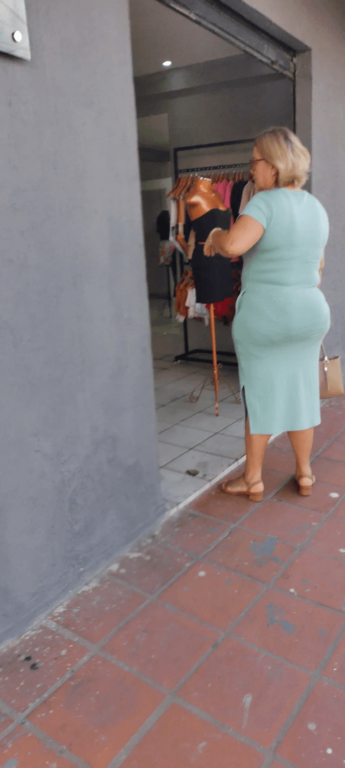 Crente do bundão cheio de celulite