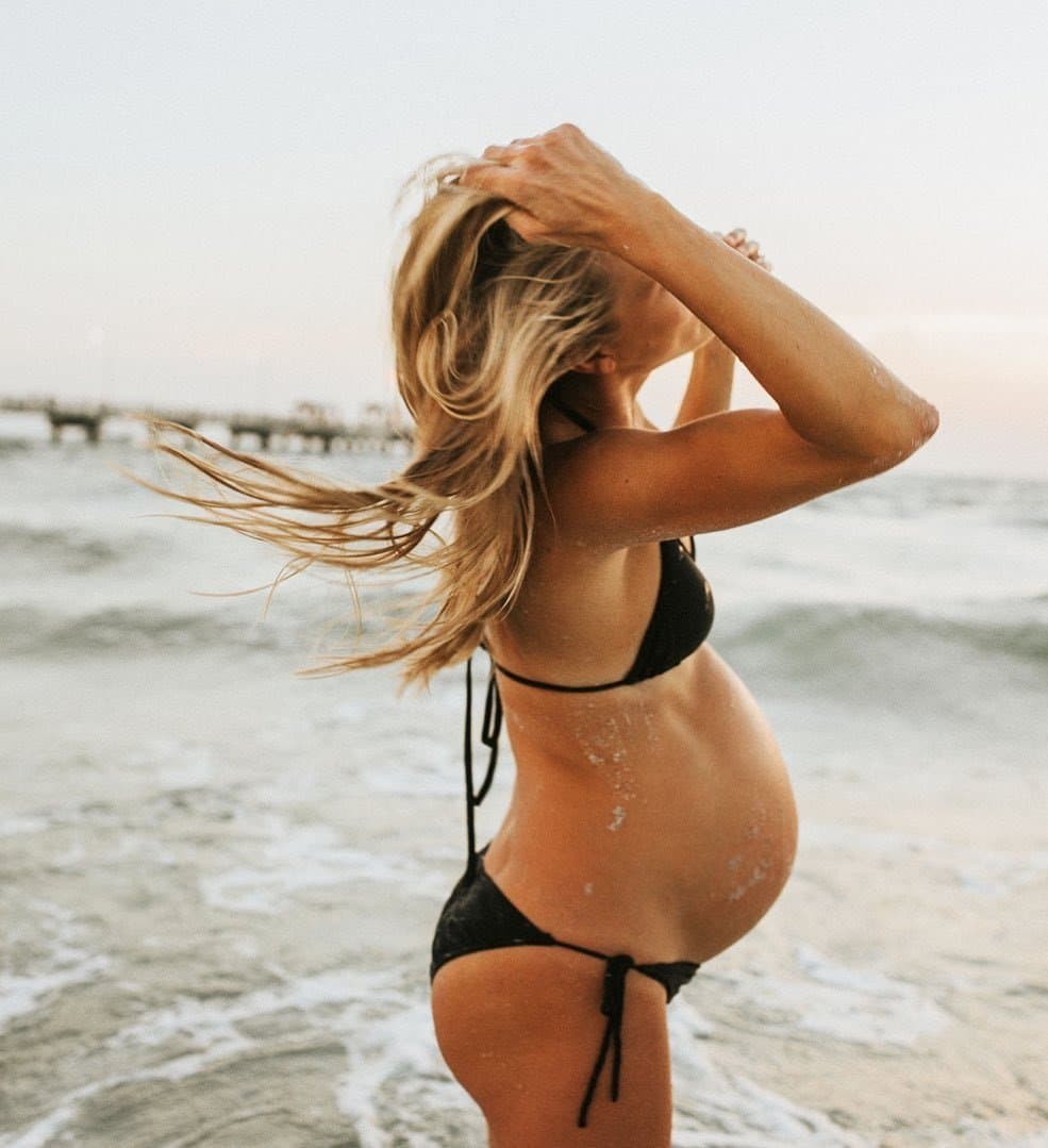 Skinny Milf Allie Wes