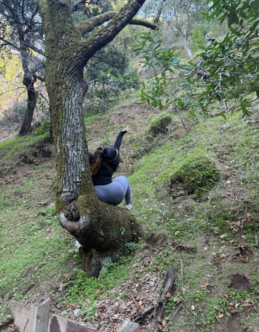 Click to view full size Big booty Latina from Carson CA???