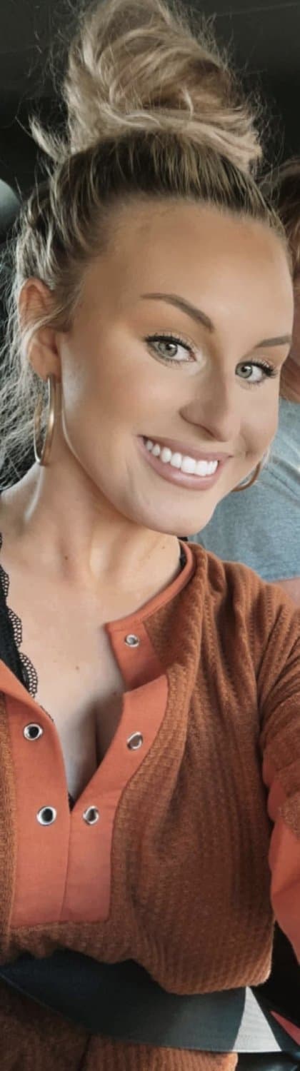 Blonde bop built for sniffing hood nigga ass