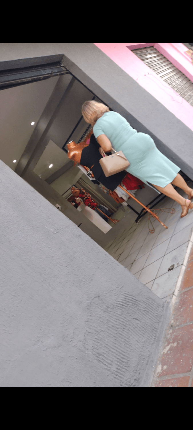 Crente do bundão cheio de celulite