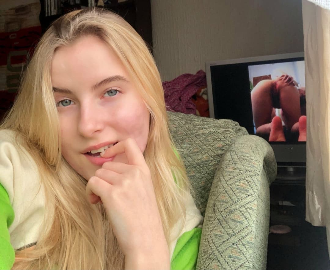 Click to view full size Angelic Blonde