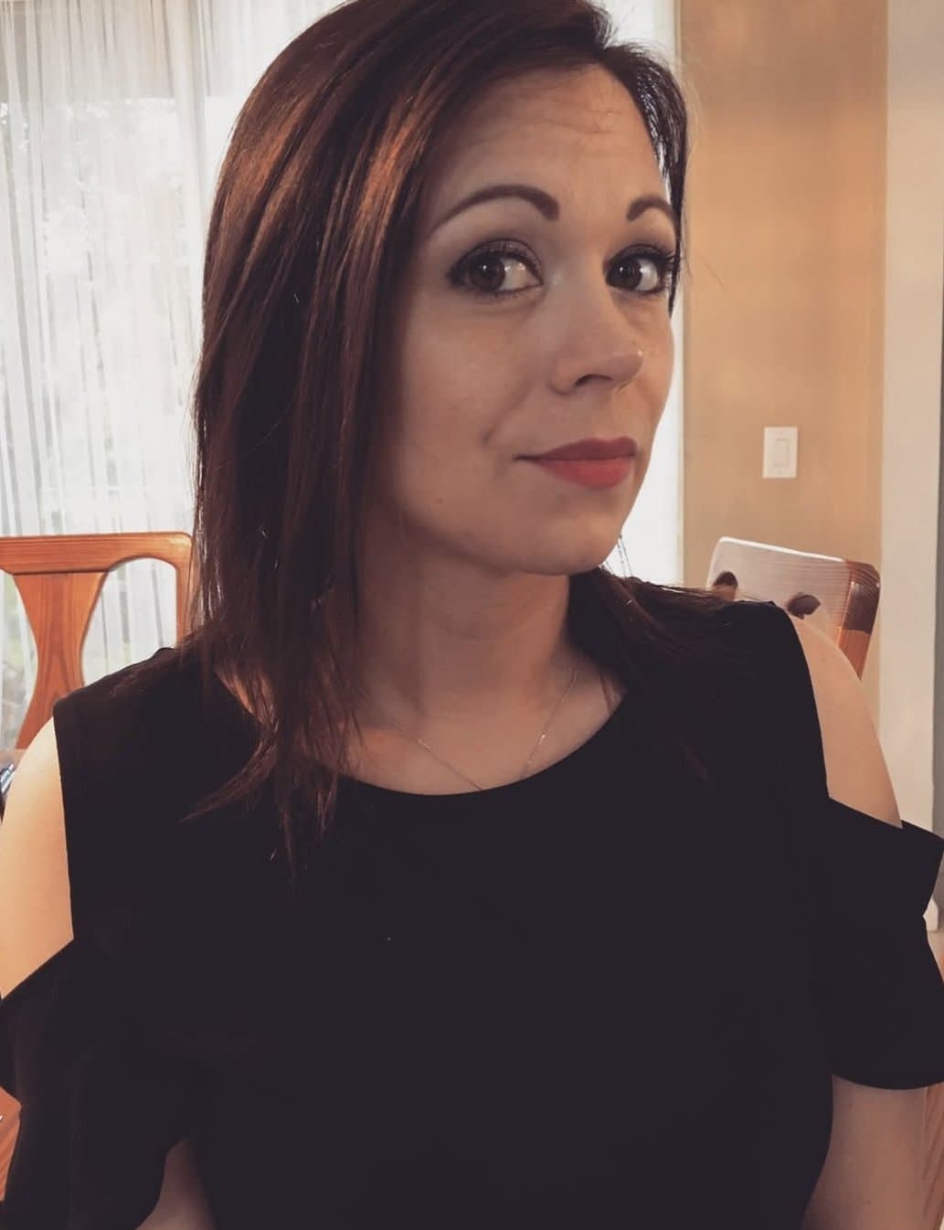 Friends wife all drugged up at the hospital. I took advantage and she let me watch