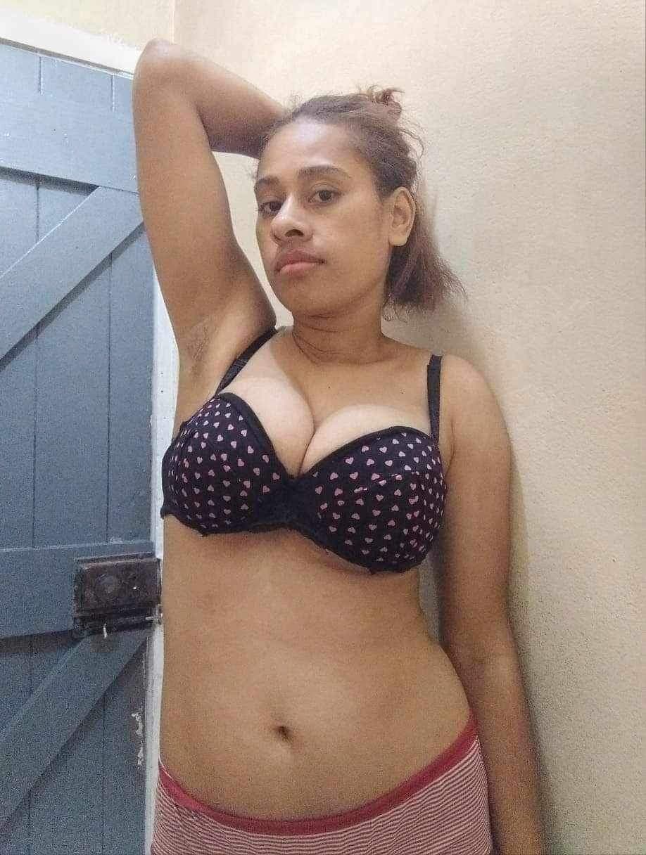 SEXY FIJIAN "DOUBLE D" CUP BREAST