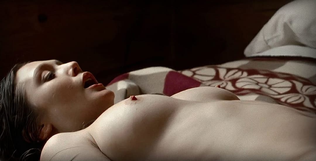 Click to view full size Elizabeth Olsen Jerk off challenge.