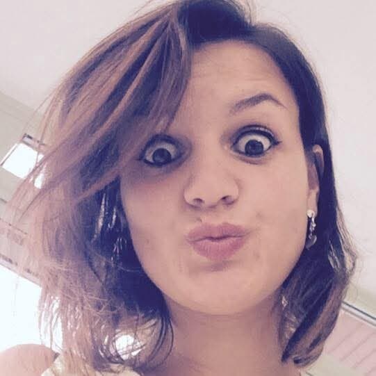 Milf française en manque exposé