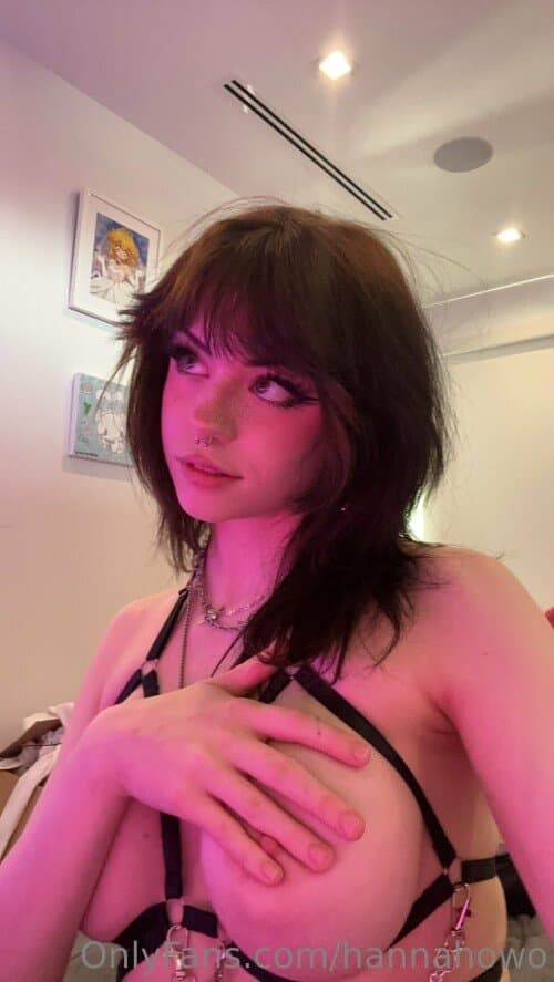 H4nn4h 0w0 Mass Nude Leaked ??