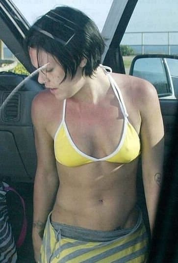 Pink Banging Body & Hot Ass & Petite Suckable Tits Has Me Dripping For The Goddess ?