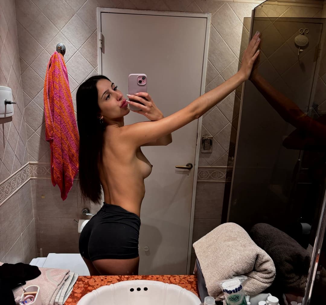 Click to view full size Do you like submissive sluts