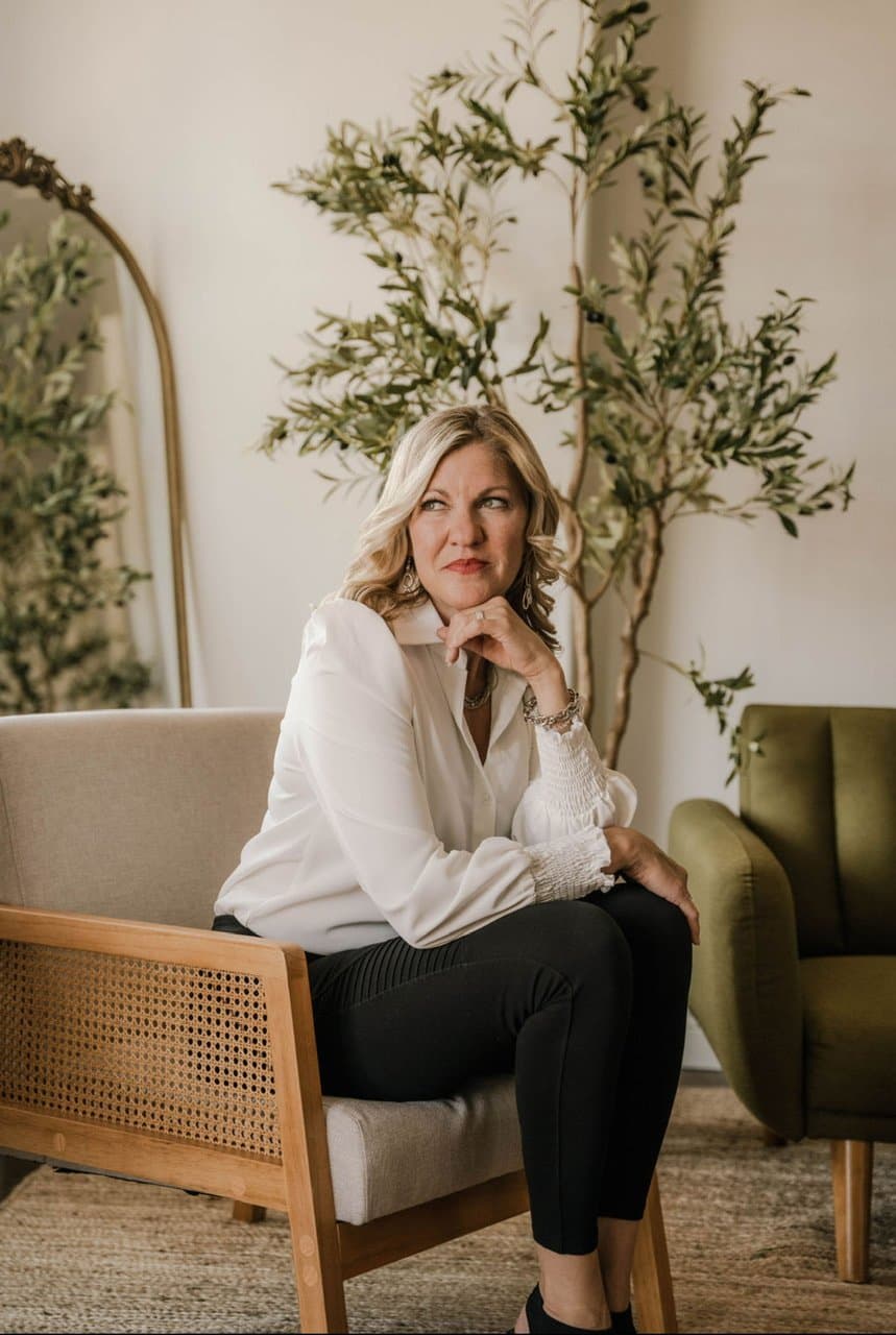 Niki the Business Bitch