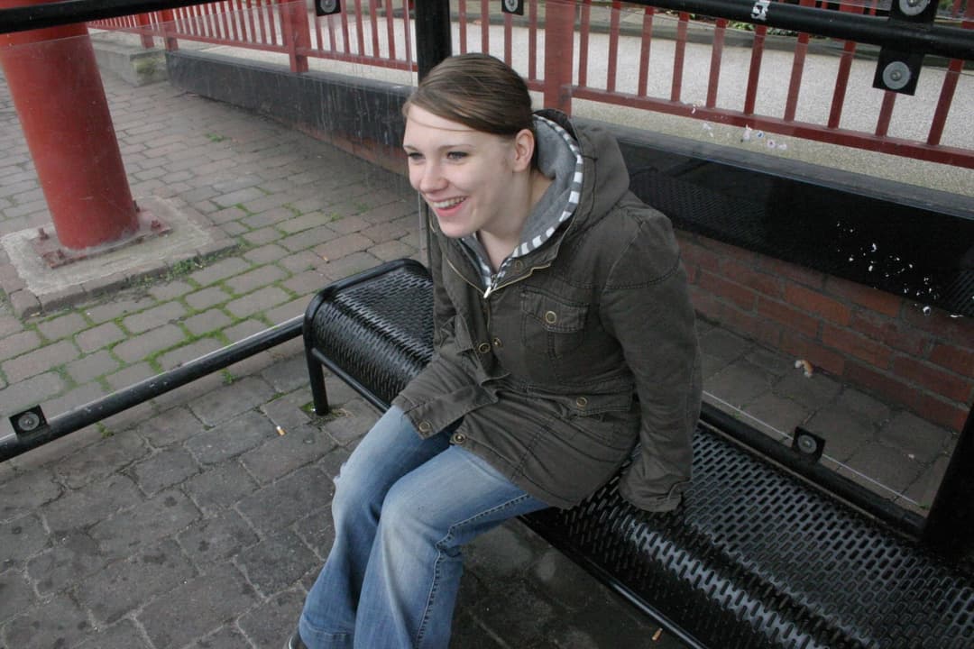 Amature in UK (001a): Baroness from Newcastle are naked outside