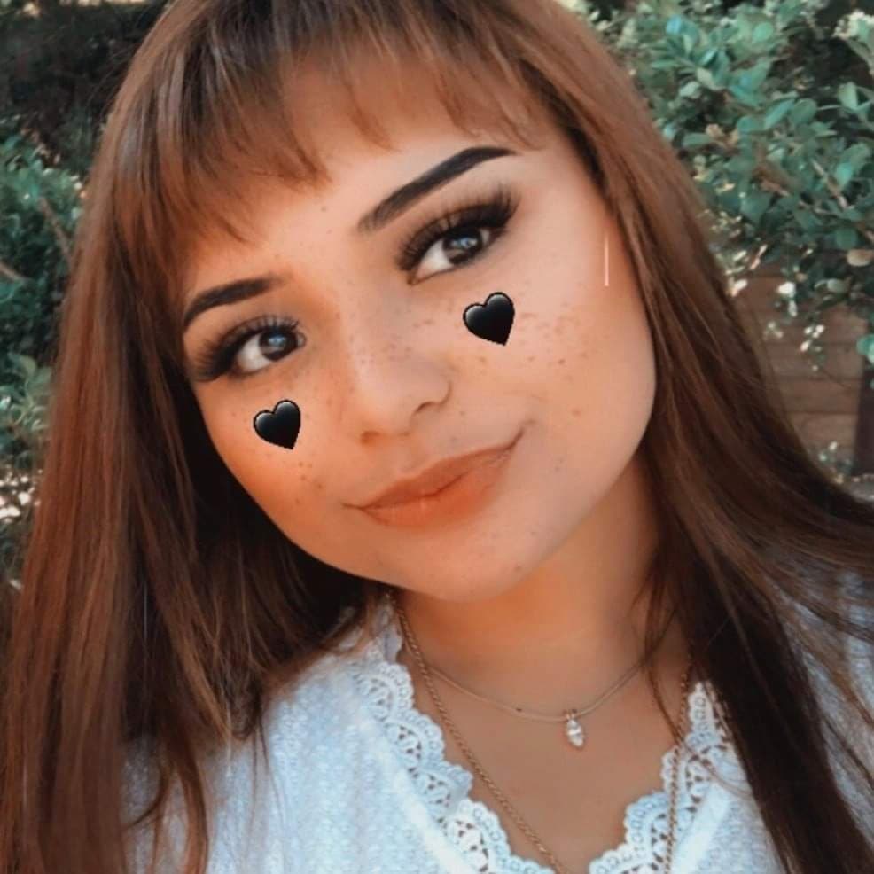 Extremely slutty Evelyn