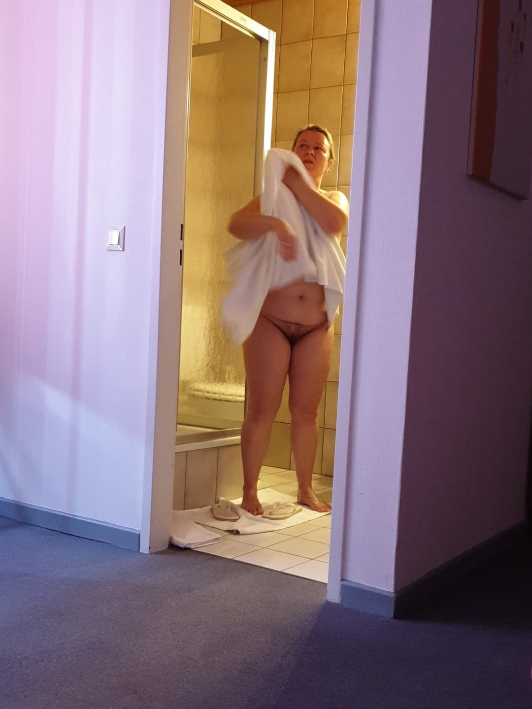 Thick Amateur Wife...