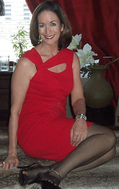 Age Gap fetish brunette cougar