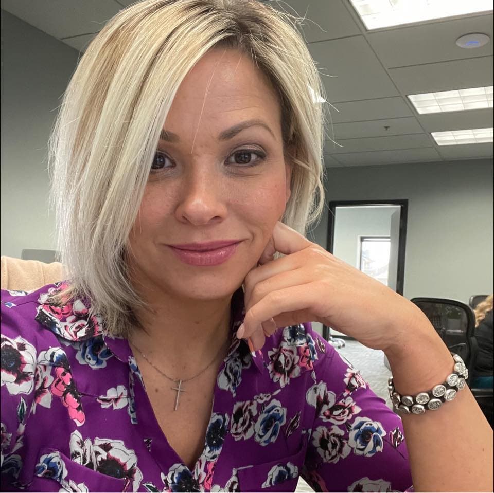 Quick flash of Stephanie’s hot little titties