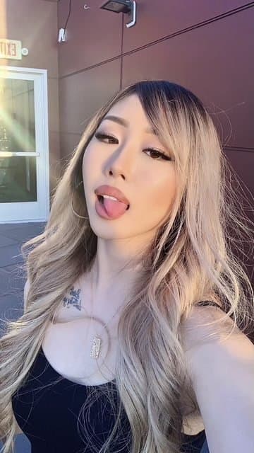 tattooed asian takes pounding like a good little whore