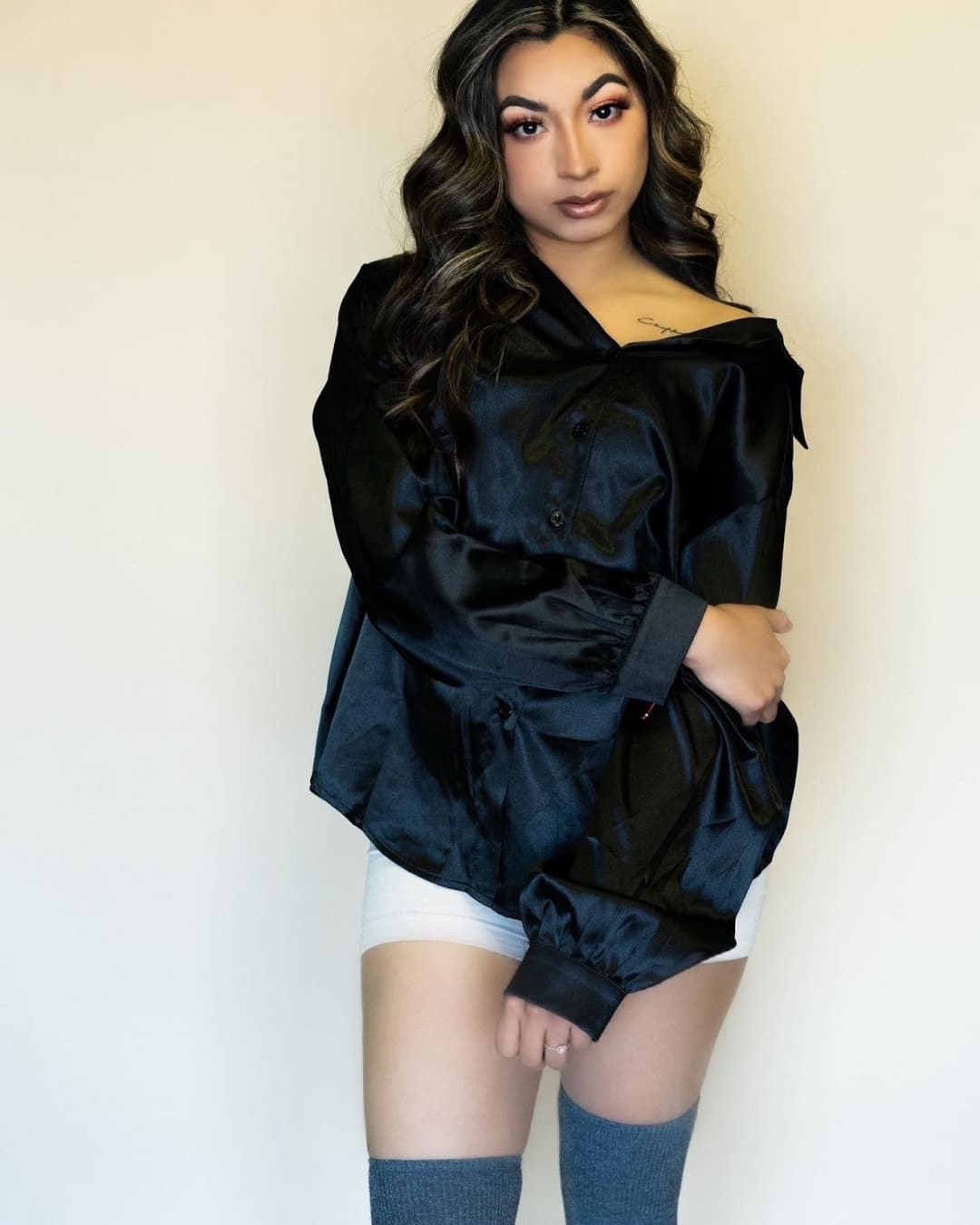 Sexy slut wants to be kidnapped, strangled, and taken advantage of!