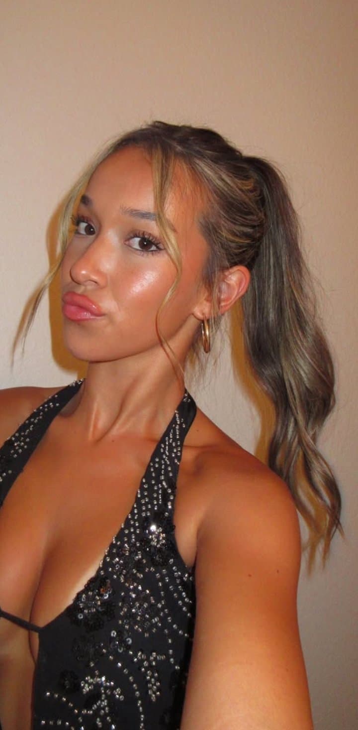 My real older sister Emily.I really need y’all to dm me to talk about my slut.I wanna fuck her hard