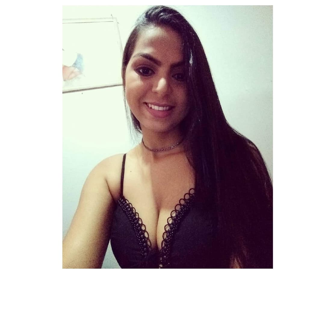 Morena Rabuda Casada