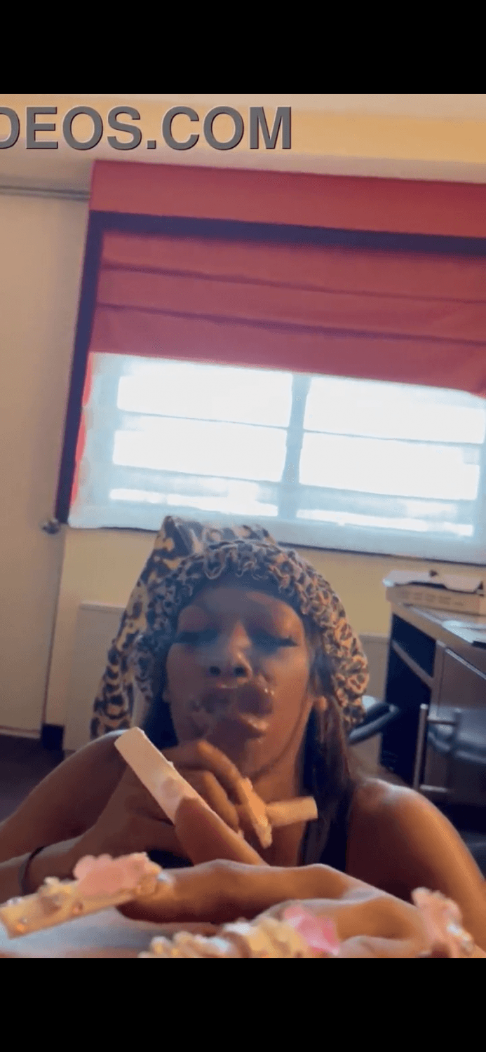 Makeup Cumshot Monday ? Pt 23 MEGA JIZZ