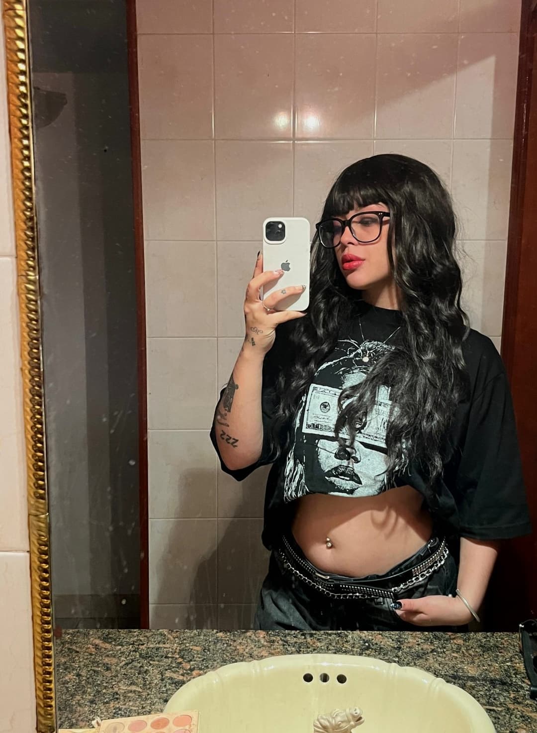 Play naughty, play nice? I’m here to mess up your mind