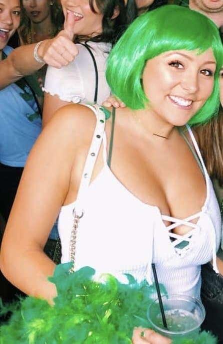 Alabama U grad Jessica “markets” her bare tits on camera so the internet can see them forever