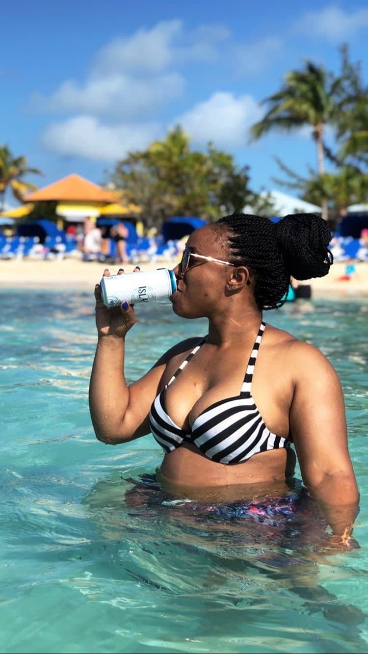 Click to view full size Shayeedah Thomas creep shots