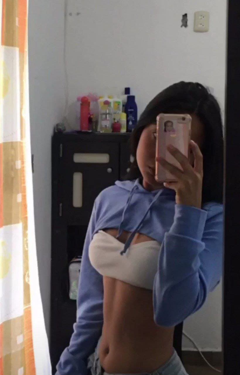 Se llama Fernanda, el novio dice que le gusta mucho el anal y el semen en el culo