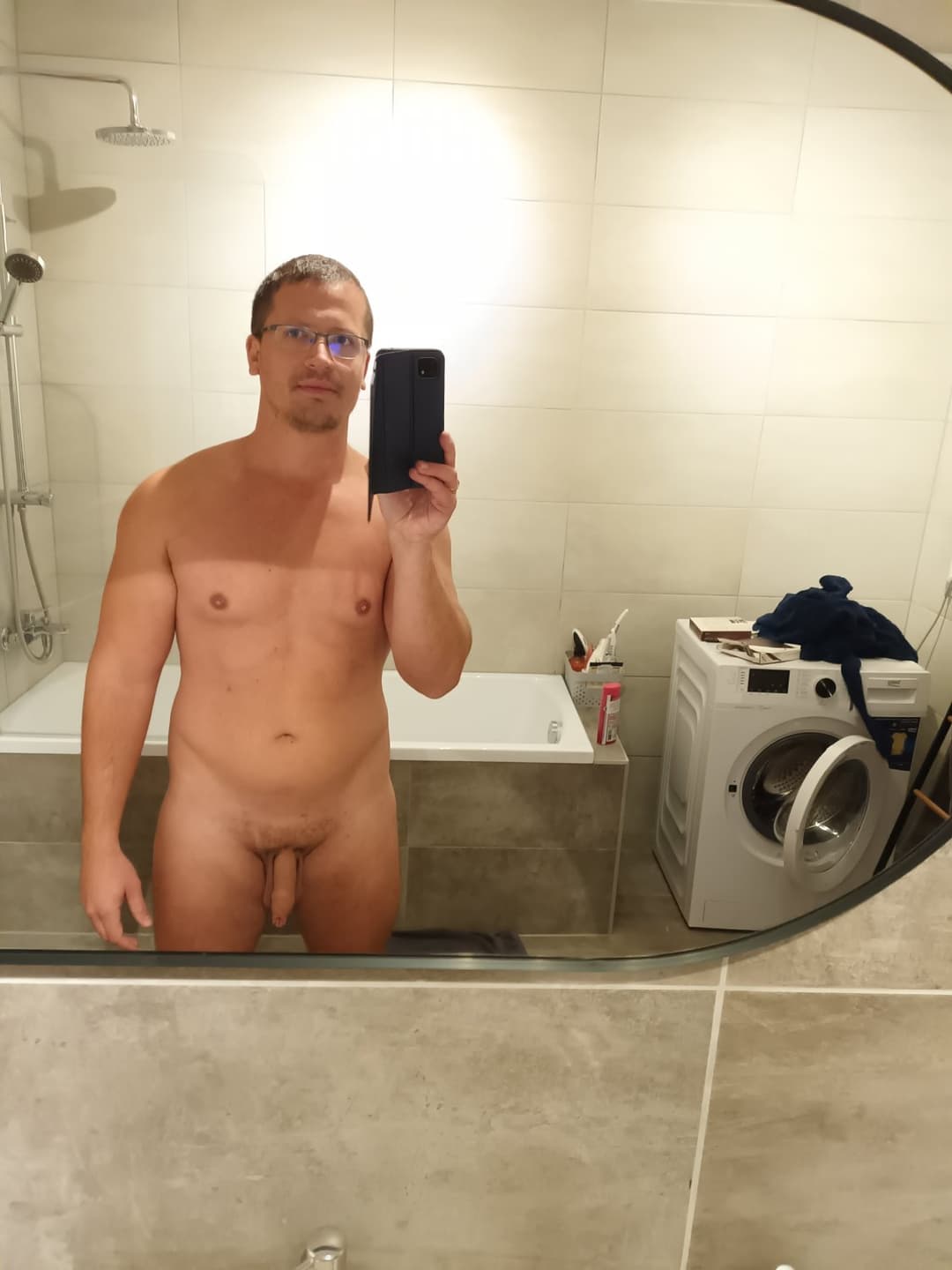 Male colleague mirror selfies