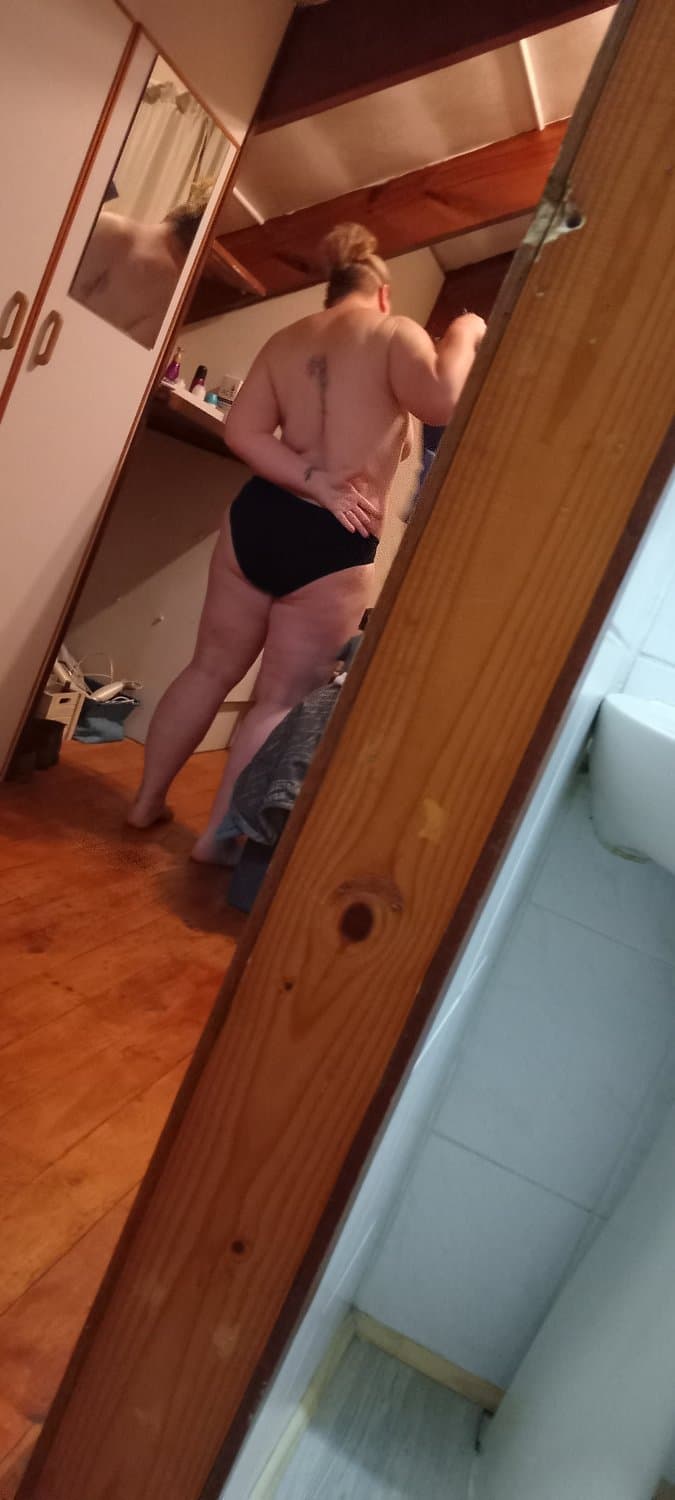 Sneaky 2 getting dressed