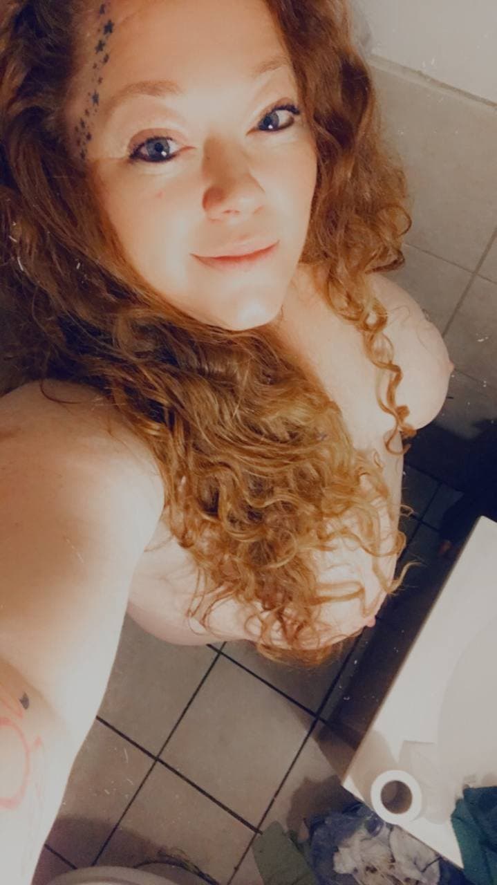 Click to view full size Redhead bbc slut