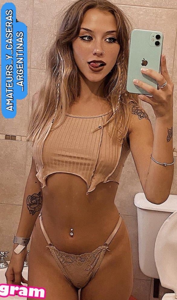 Megapost a pedido de muchos soldados. Una pendeja que se va soltando. V4LEN B0r3lli. Cap 2