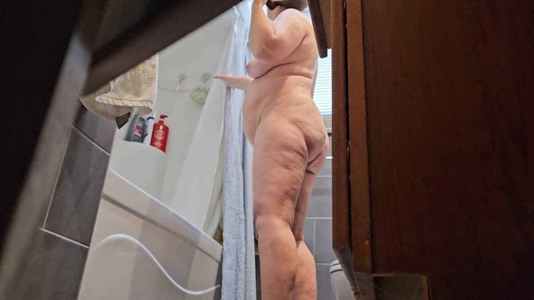 Stepson Spy On Stepmom?Pt 2