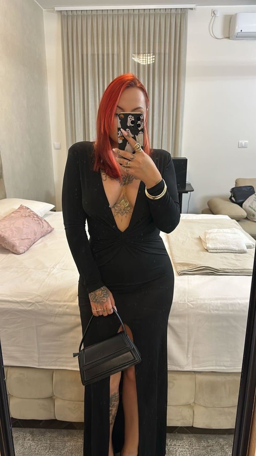 Webslut English teacher Sasha Kuzmić